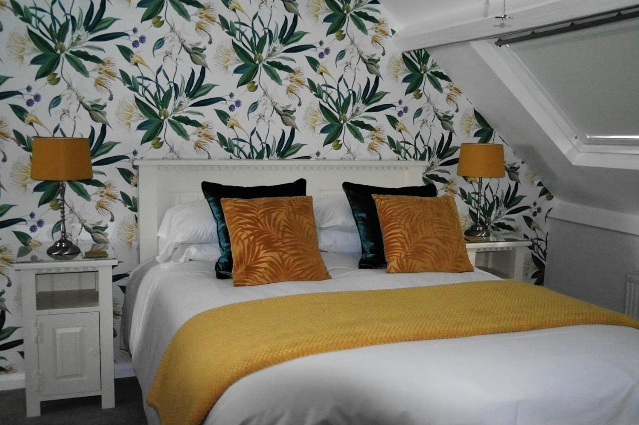 White Linen Whitby, Room Only Екстер'єр фото