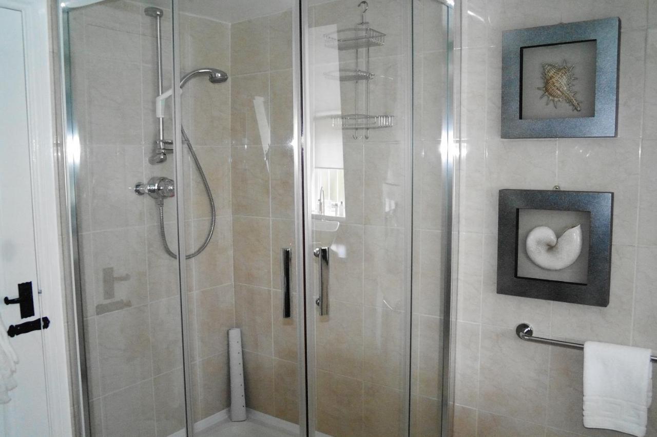 White Linen Whitby, Room Only Екстер'єр фото