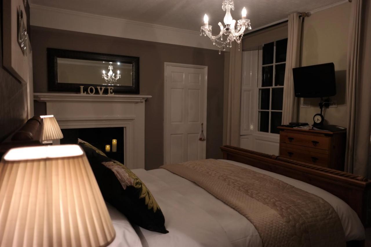 White Linen Whitby, Room Only Екстер'єр фото