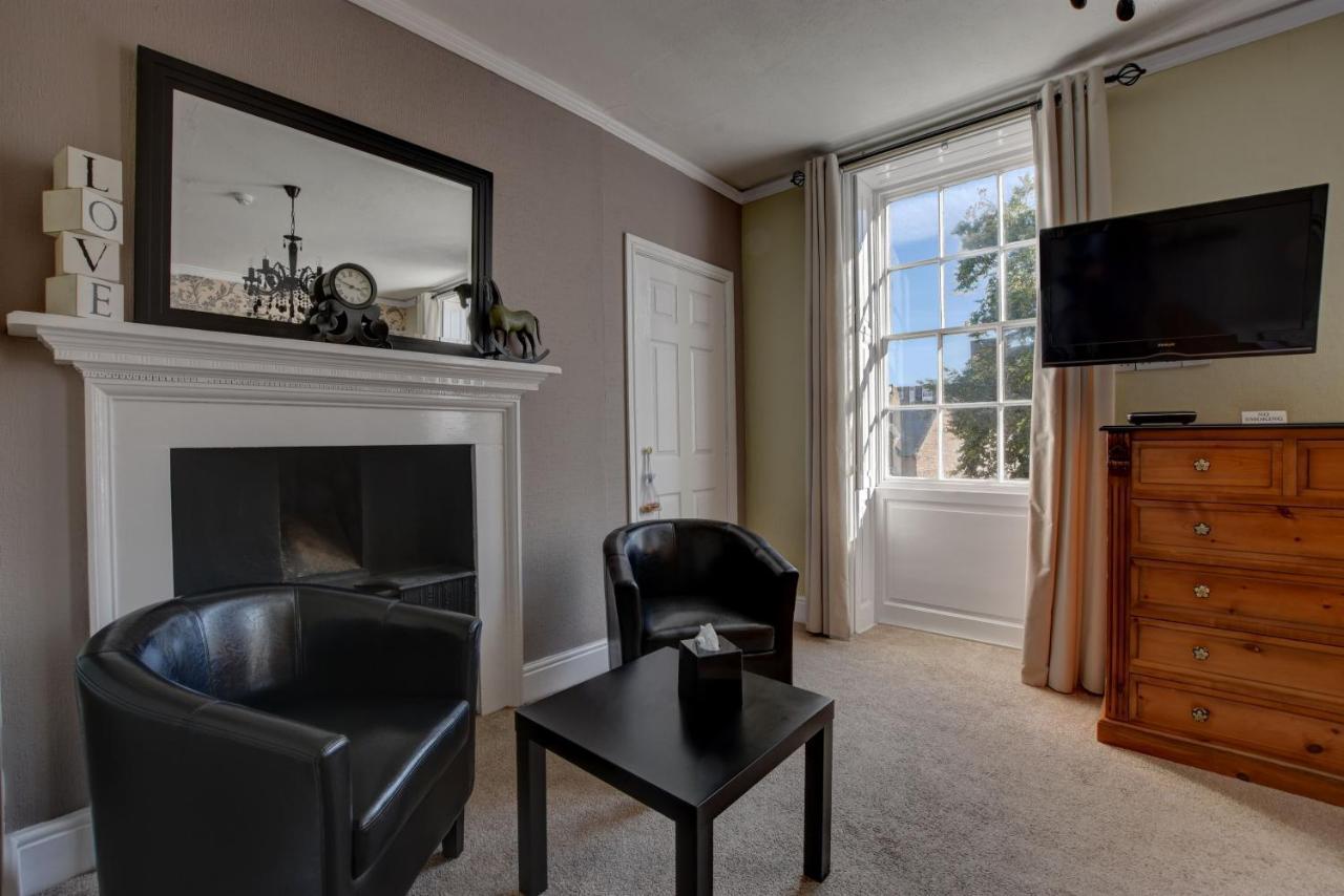 White Linen Whitby, Room Only Екстер'єр фото