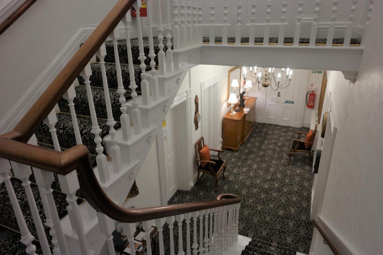 White Linen Whitby, Room Only Екстер'єр фото