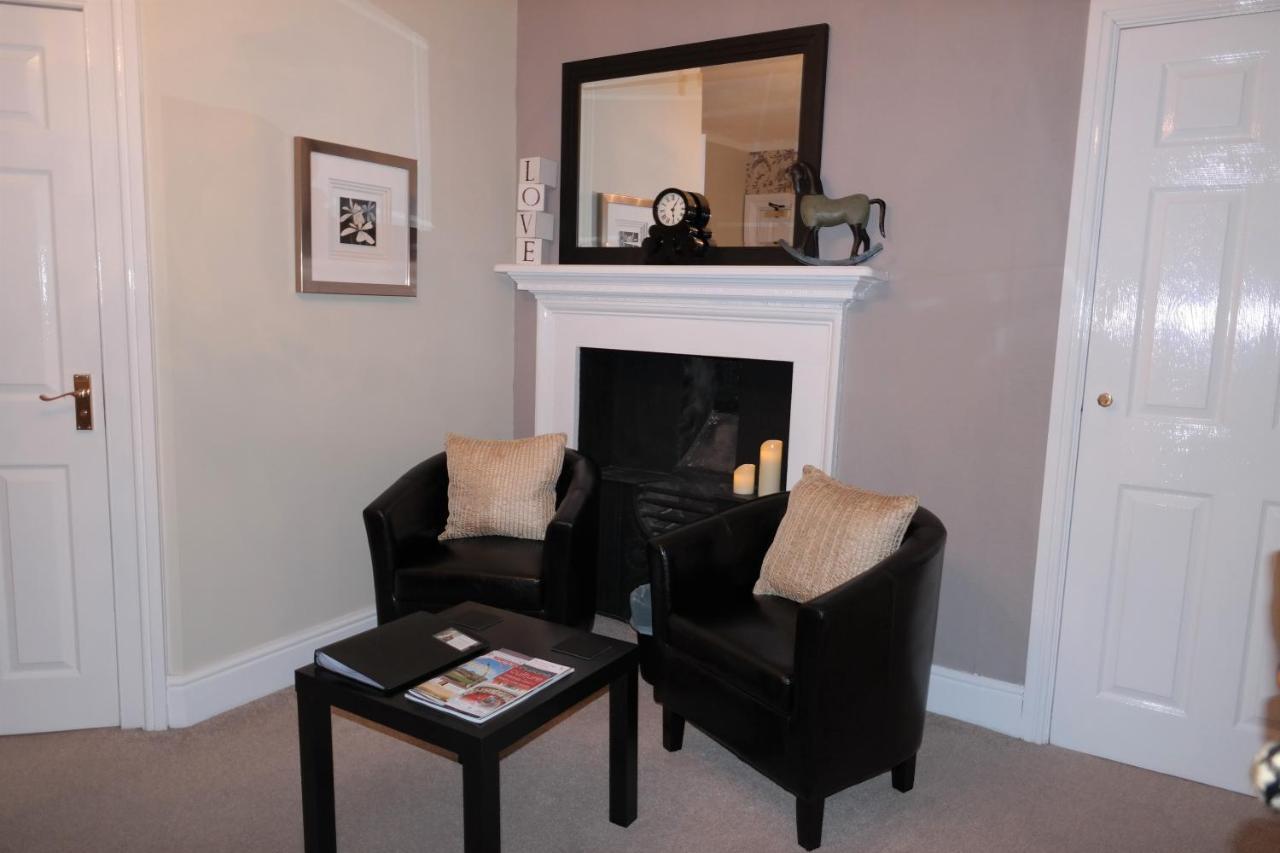 White Linen Whitby, Room Only Екстер'єр фото